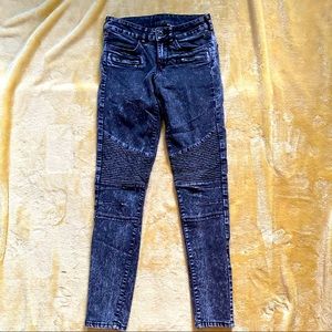 High waisted Moto jeans